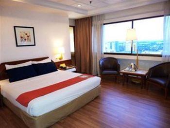 Khách sạn Cosmopolitan 3*