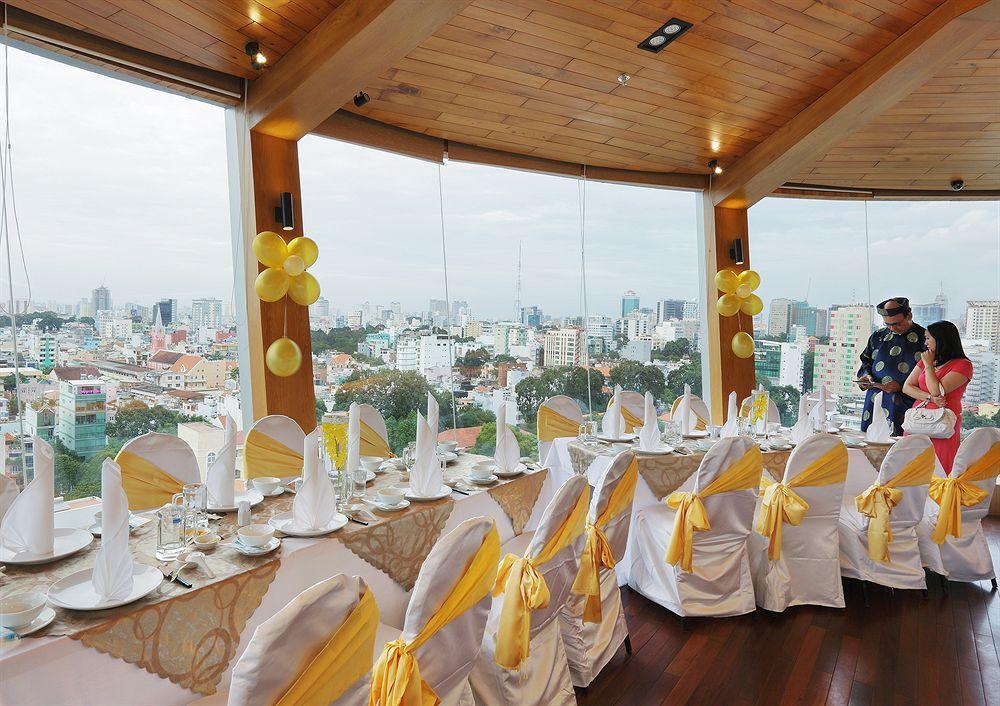 Khách sạn Cosmopolitan 3*