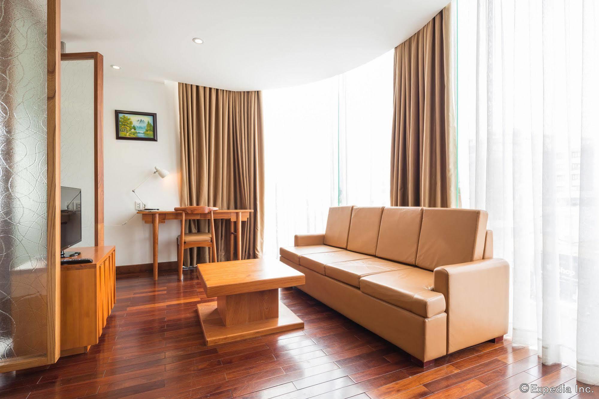 Khách sạn Cosmopolitan TP. Hồ Chí Minh
